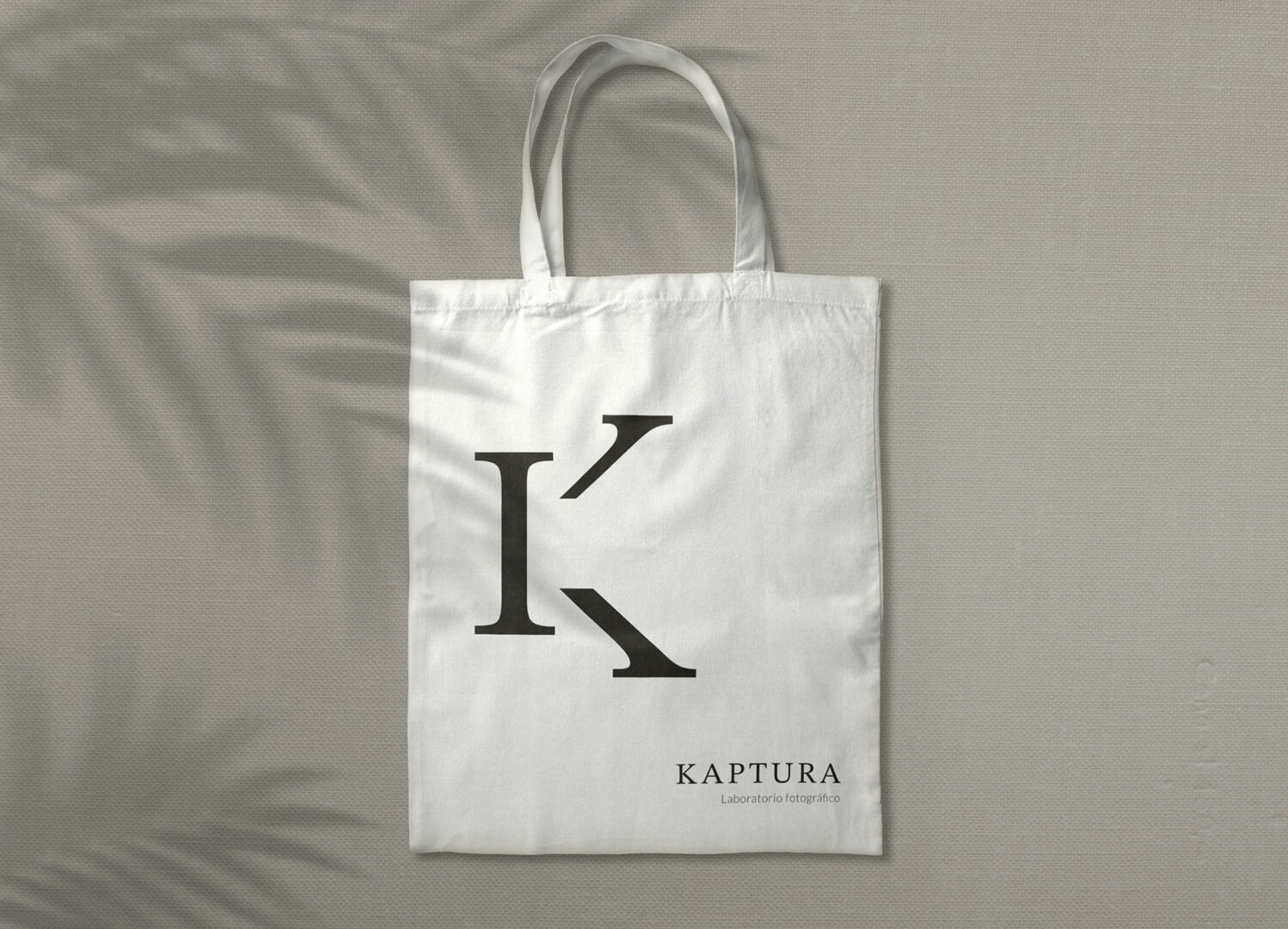 Diseño tote-bag identidad visual Kaptura